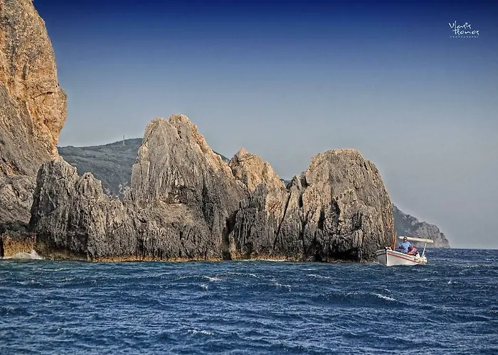 아파트 Anastasios Paleokastritsa *